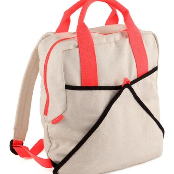 Quirky Handbags - NWT Quirky Shake Backpack